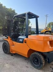 トヨタ 7FD50 ディーゼルフォークリフト