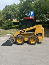 滑移式装载机 Caterpillar 226B