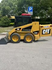 滑移式装载机 Caterpillar 226B