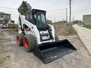 Chargeuse compacte Bobcat S300