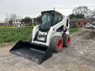Chargeuse compacte Bobcat S300