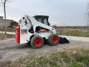 滑移式装载机 Bobcat S300