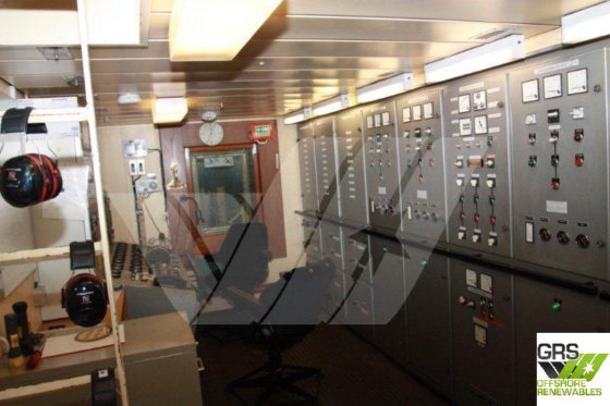 68mオフショア支援・建設船販売