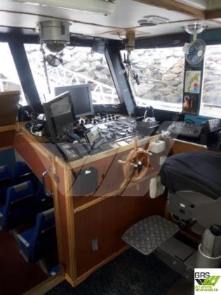 出售13米30座客船