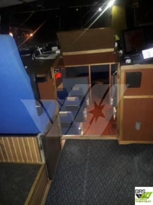 出售13米30座客船