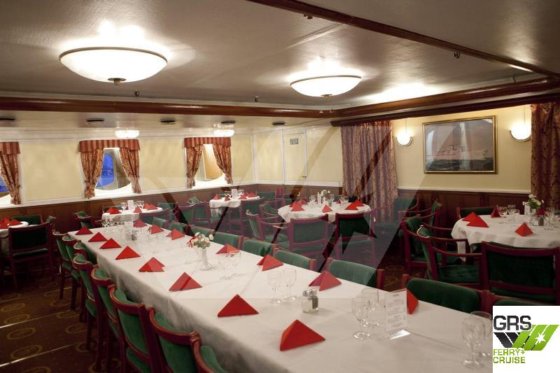 93米长，可容纳1287名乘客的邮轮出售