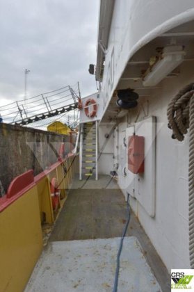 出售43米备用安全船