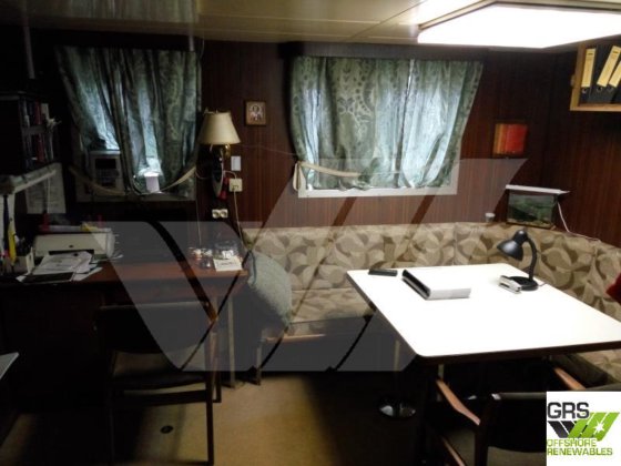 106m 大型貨物運搬船、半潜水型、販売中