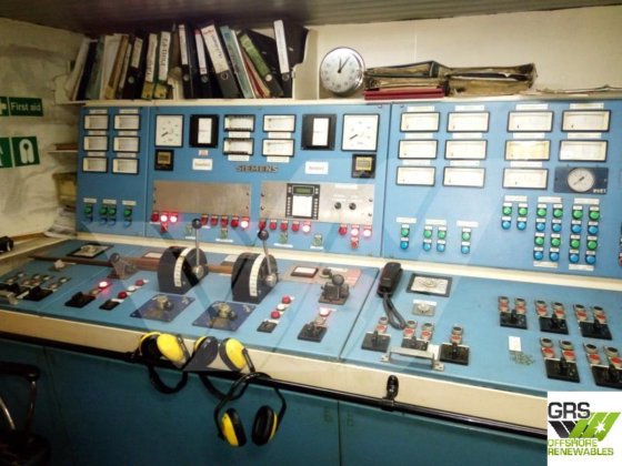 106m 大型貨物運搬船、半潜水型、販売中