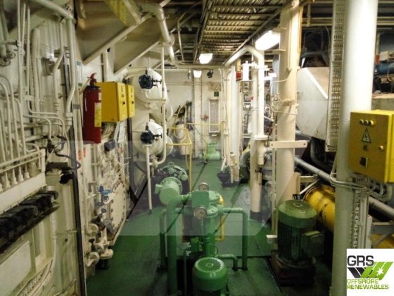 106m 大型貨物運搬船、半潜水型、販売中