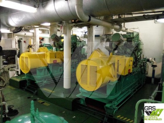 106m 大型貨物運搬船、半潜水型、販売中