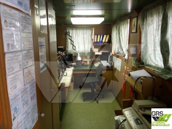 106m 大型貨物運搬船、半潜水型、販売中