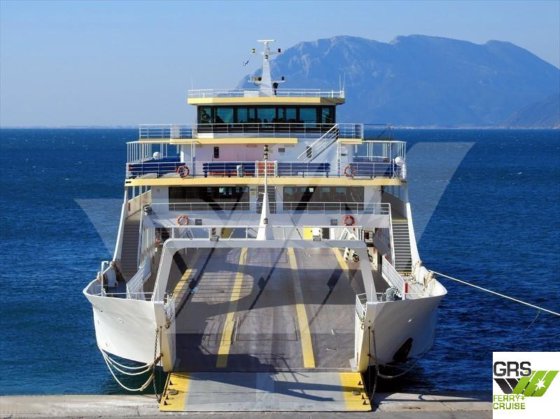 101mの旅客用RORO船を販売します