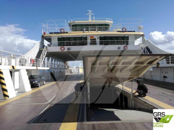 101mの旅客用RORO船を販売します
