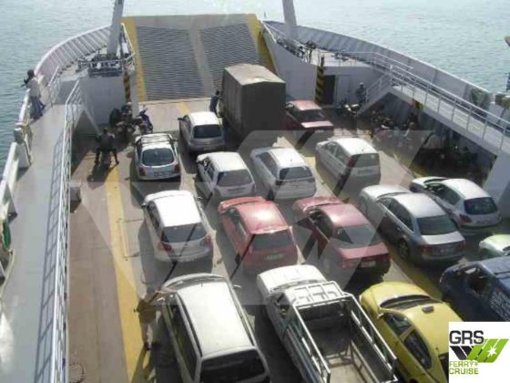 101mの旅客用RORO船を販売します