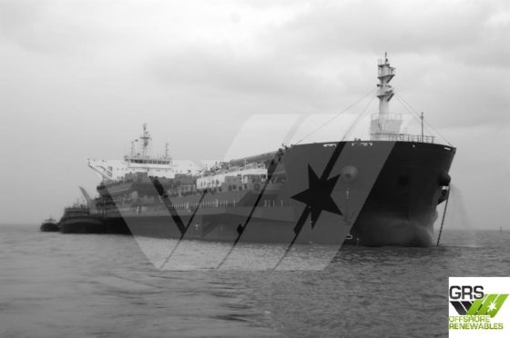 出售非自航起重船 /