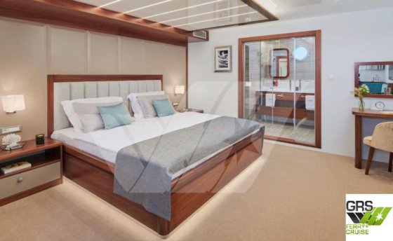 48m 12人乗りヨット販売中