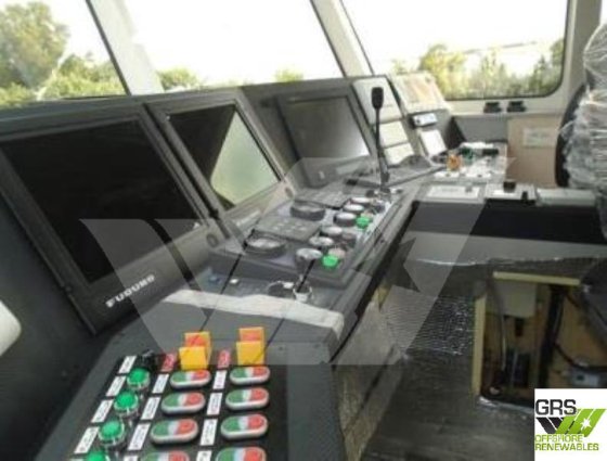 出售22米12人船员转运船