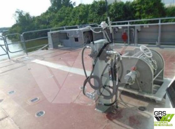 出售22米12人船员转运船