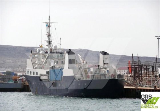 出售一艘50米60座闲置生活舱船