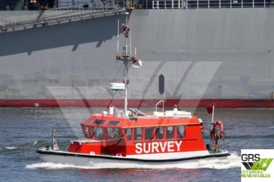 出售一艘8米10节测量船