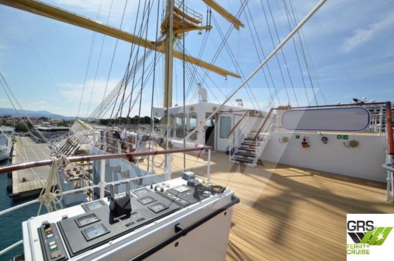 出售的162米300名乘客邮轮船