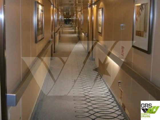 200m、752人乗りクルーズ船販売中