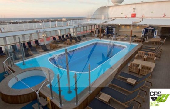 200m、752人乗りクルーズ船販売中