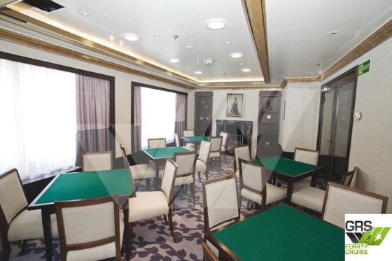 200m、752人乗りクルーズ船販売中