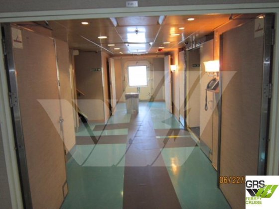 78m、138人乗りのクルーズ船を販売中