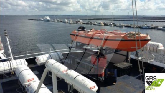 78m、138人乗りのクルーズ船を販売中