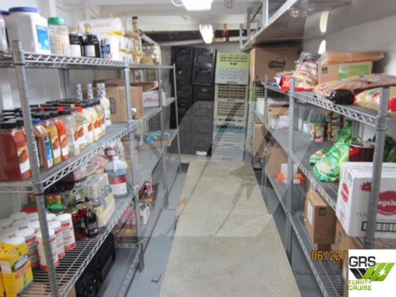 78m、138人乗りのクルーズ船を販売中