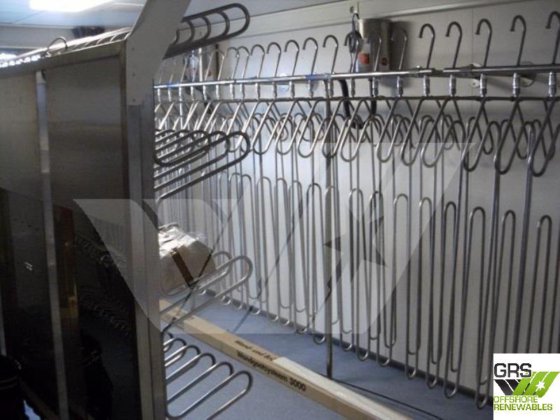 待售116米住宿船