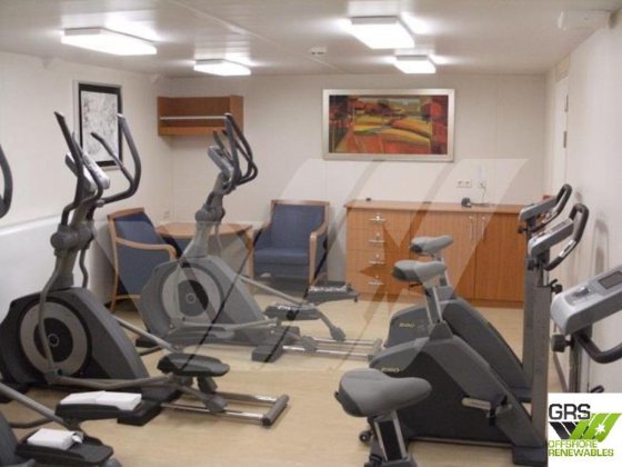 待售116米住宿船