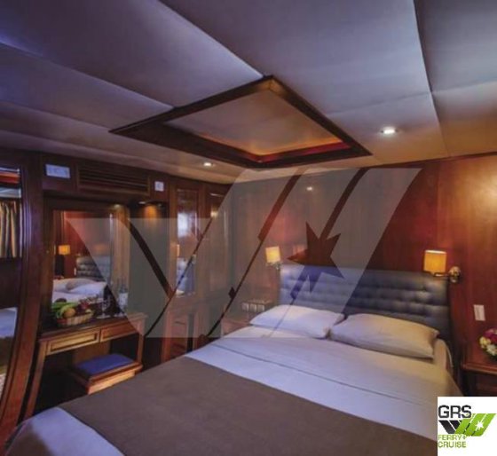 47m、50人乗りのクルーズ船を販売中