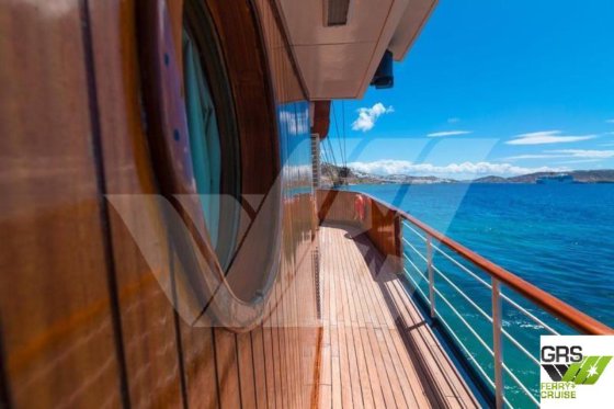 47m、50人乗りのクルーズ船を販売中