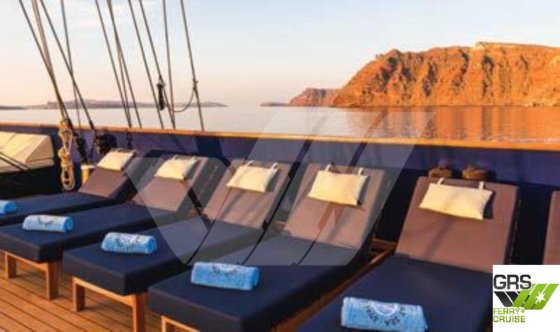 47m、50人乗りのクルーズ船を販売中