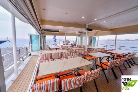 56m、49人乗りのクルーズ船を販売中