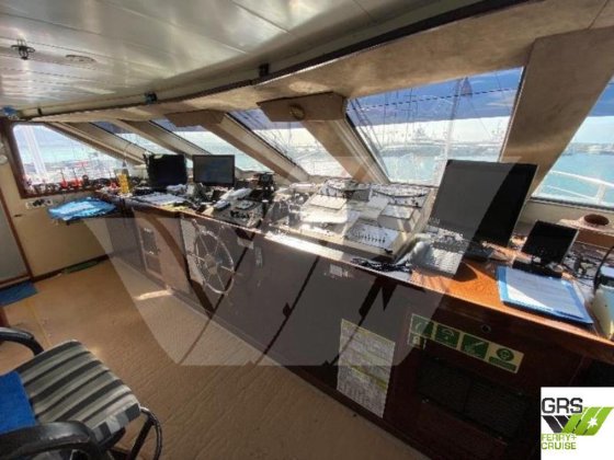 56m、49人乗りのクルーズ船を販売中