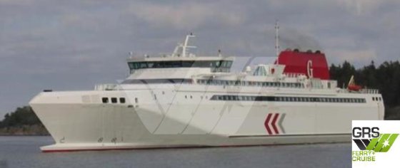 122米 载客量780人