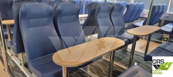 出售35米248人住宿船