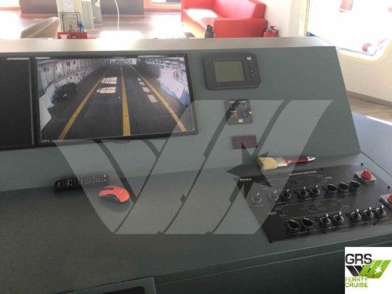 108米 1500人 乘客