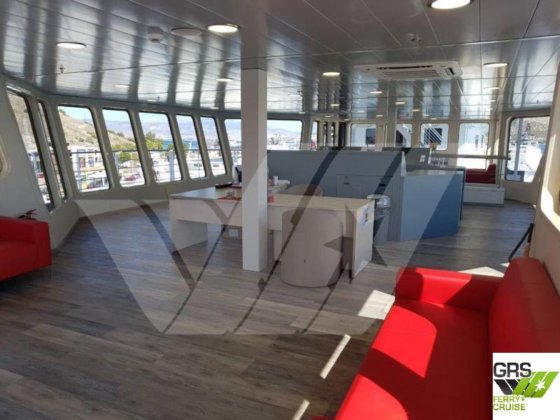 108米 1500人 乘客