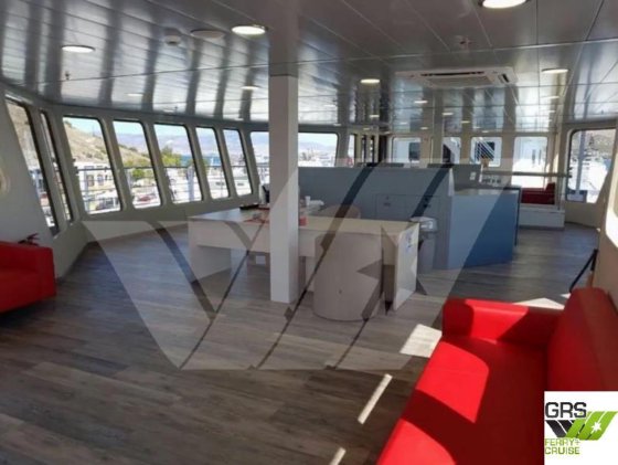 108米 1500人 乘客