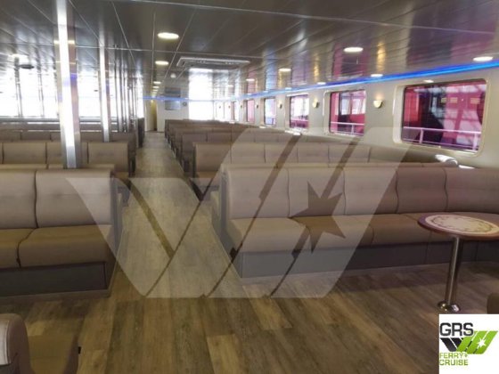 108米 1500人 乘客