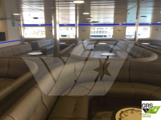 108米 1500人 乘客