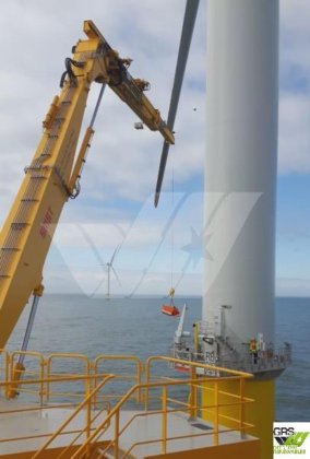 舷梯 SMST 带塔架，含 3 吨运动补偿起重机