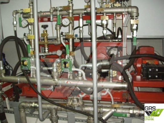 64米长42座邮轮出售