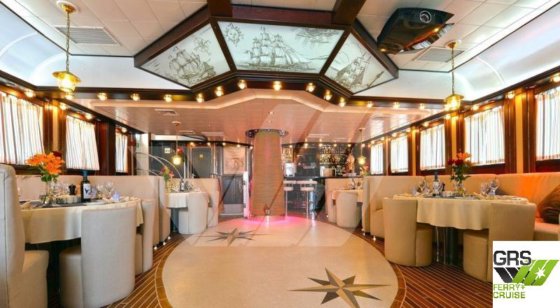 64米长42座邮轮出售