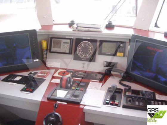 64米长42座邮轮出售